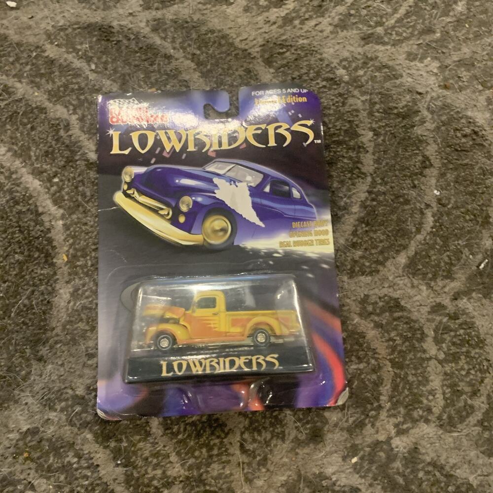 Racing Champions Lowriders 1940 Ford Pickup